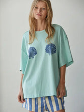 Load image into Gallery viewer, Mint Graphic Shell Print Crew Oversized Top