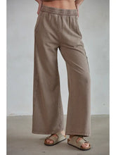 Load image into Gallery viewer, Mocha Knit Cotton Garment Dye Pant