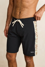 Load image into Gallery viewer, Leo Camo Trunk